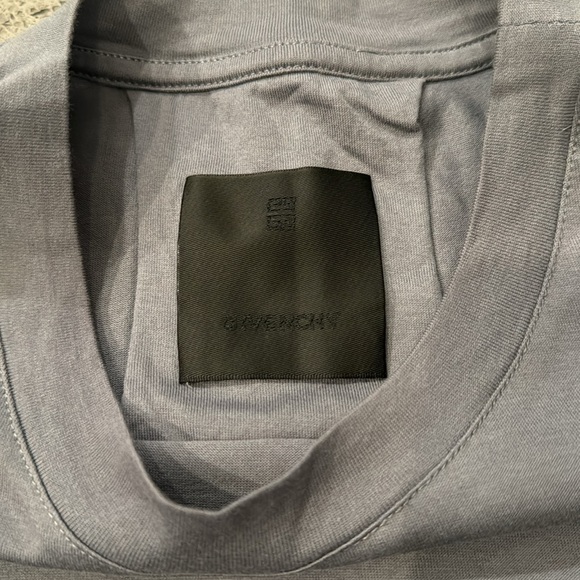 Givenchy Paris Gray T- Shirt - Picture 3 of 4